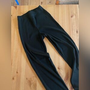 Reformation XS black ribbed stretch pants